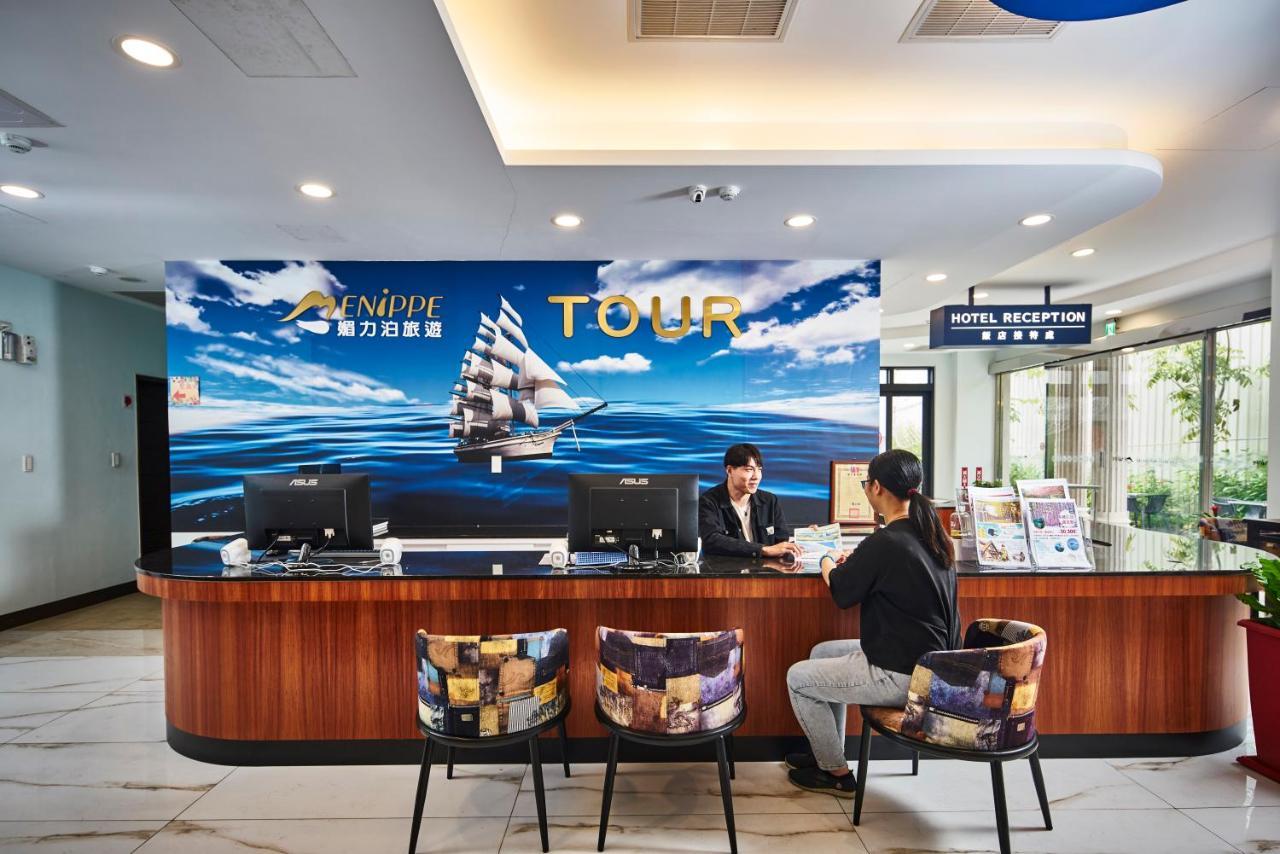 Menippe Hotel Kaohsiung Extérieur photo
