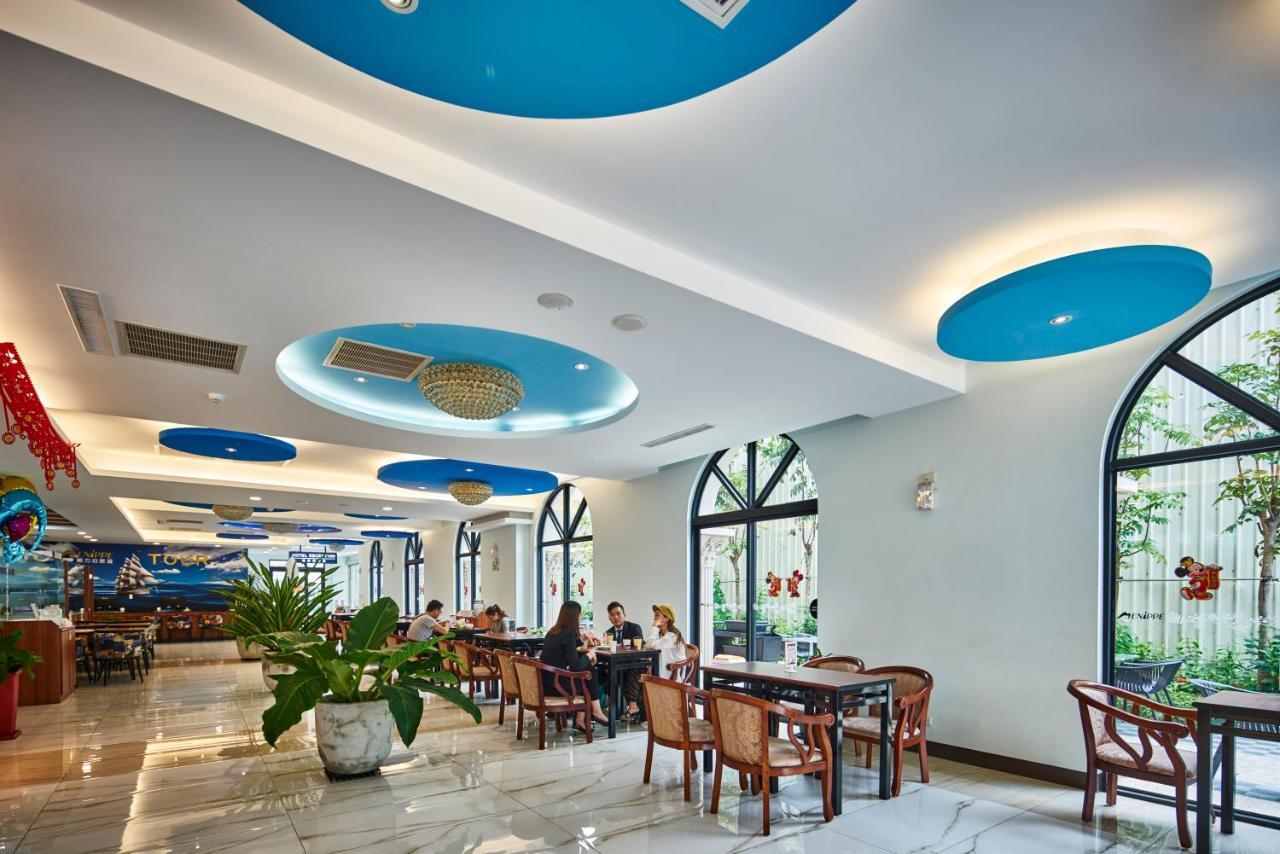 Menippe Hotel Kaohsiung Extérieur photo